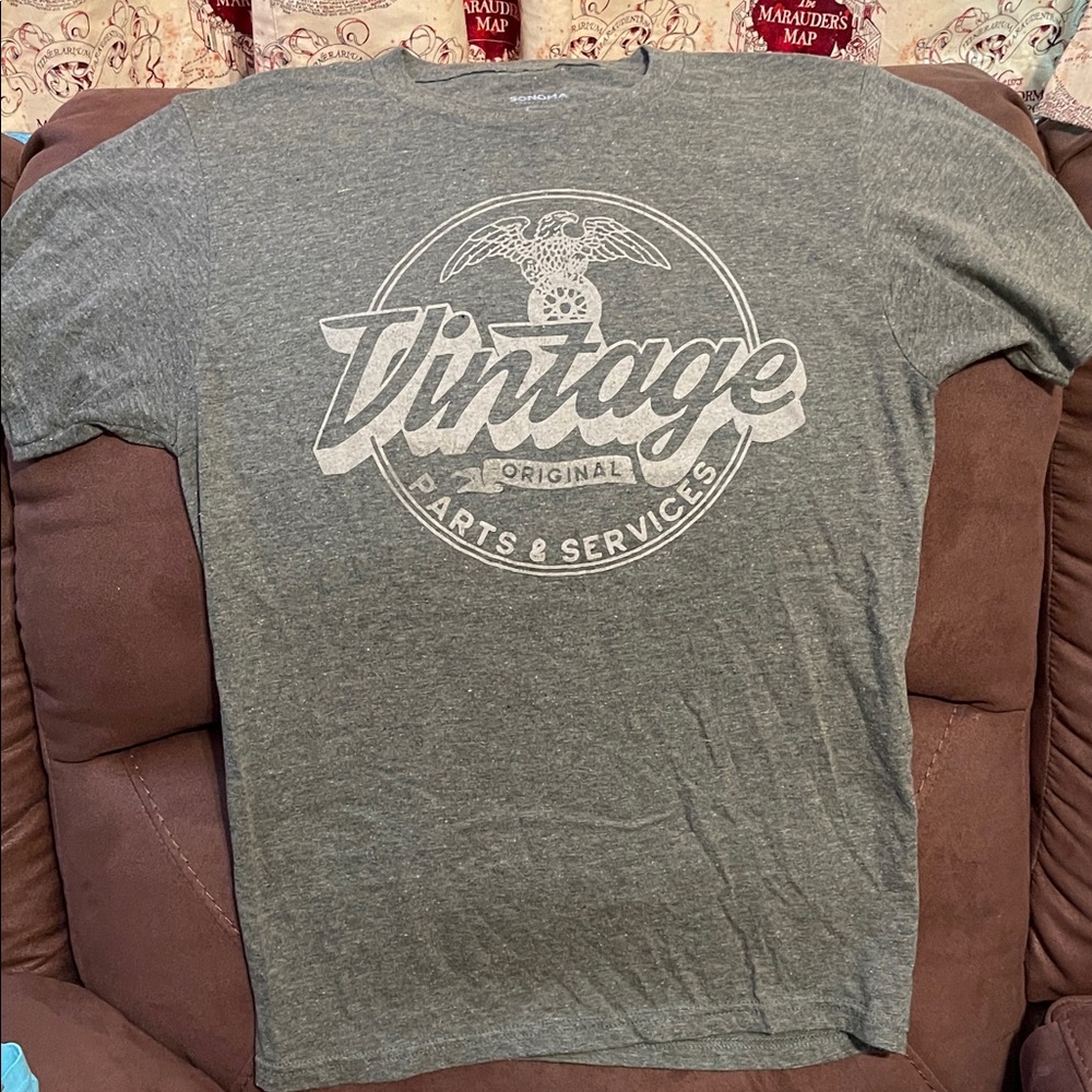 Sonoma Vintage Graphic Gray Tee